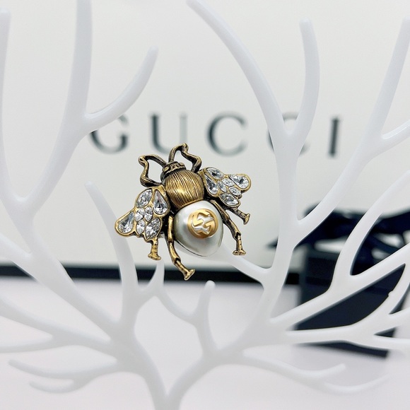 NWW Gucci Bee Ring with Crystals and Pearl XS (US size 5.25), M (US size 7.5) - Picture 4 of 16
